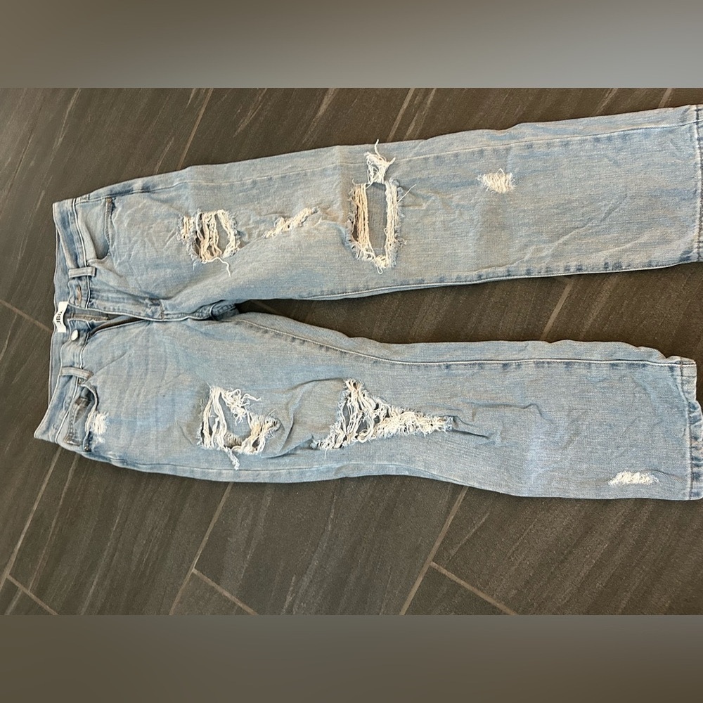 JBD women’s distressed jeans size 28